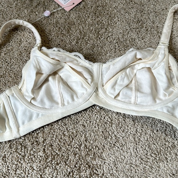 Cake Lingerie Nursing Bra 36B NWT crème brûlée
Paisley - Picture 5 of 7